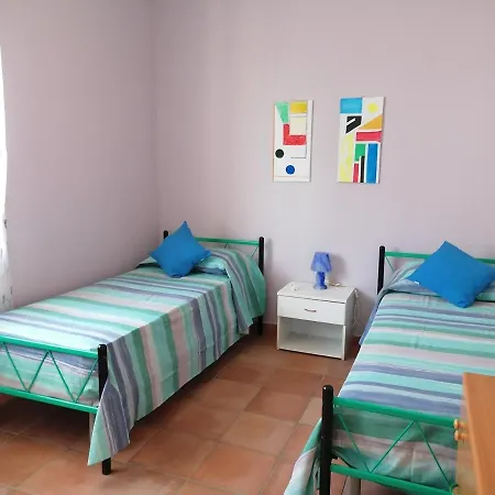 Casa Vacanze Il Geranio מרינה די סקבוניאה